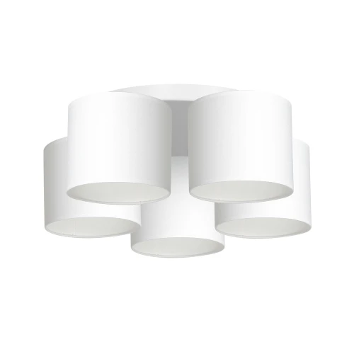 duzy-bialy-plafon-z-abazurami