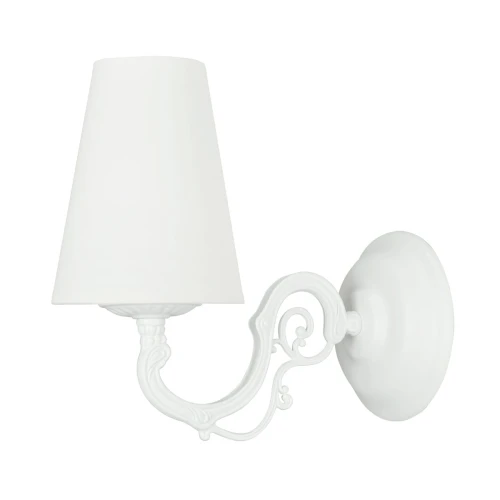 biala-lampa-na-sciane-do-salonu.jpg