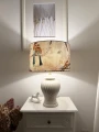 lampa-z-kolorowym-duzym-abazurem.jpg